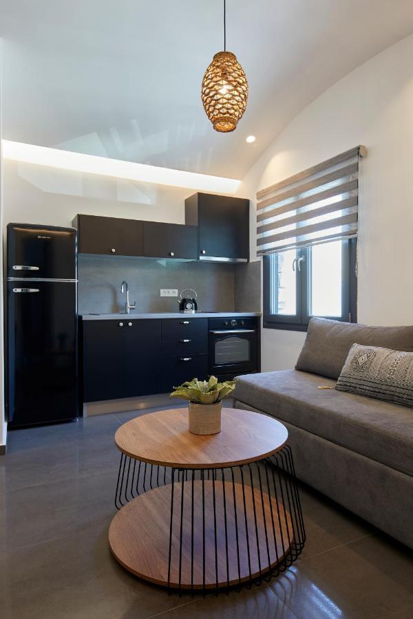 Grand-Mere Calliope Fira  Bagian luar foto