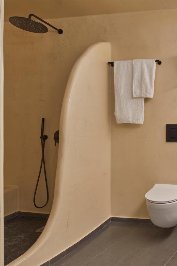 Grand-Mere Calliope Fira  Bagian luar foto