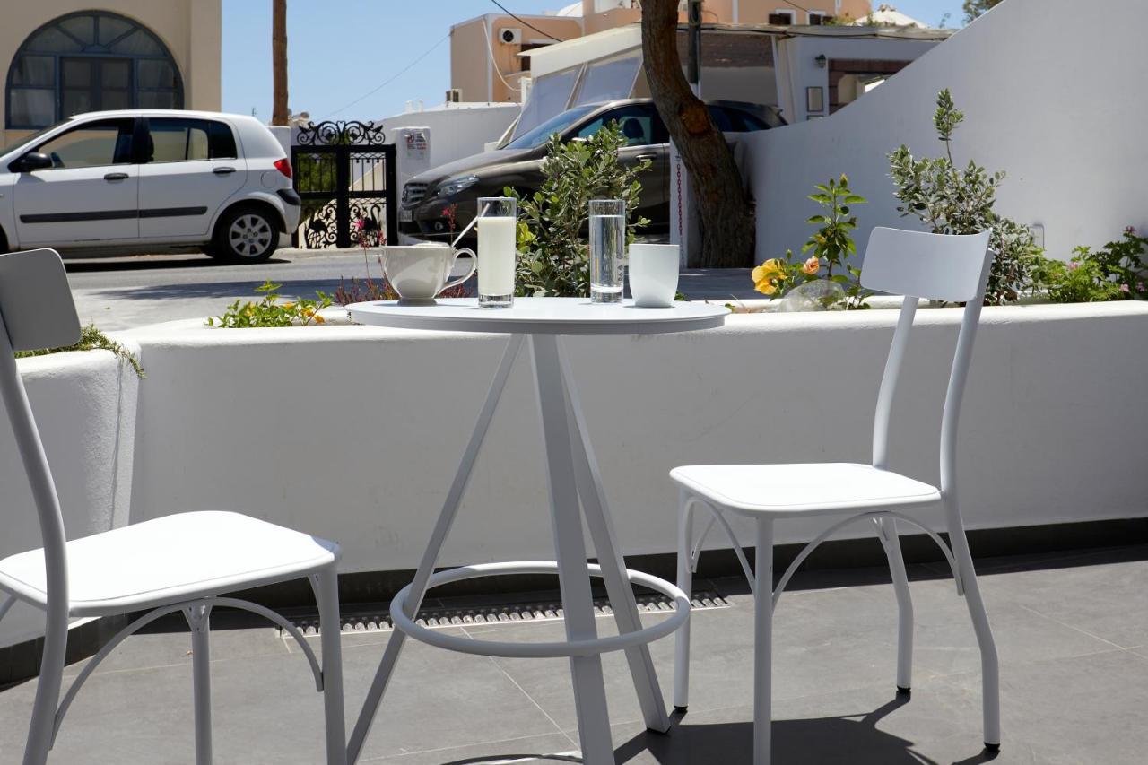Grand-Mere Calliope Fira  Bagian luar foto